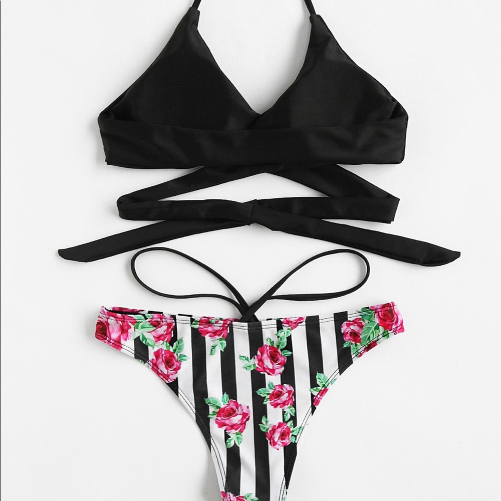 🎉BIKINI SET 👙💦 - Picture 5 of 8